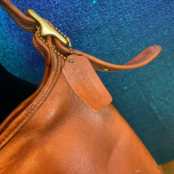 COPY - Vintage Hobo Coach Bag - Picture 5 of 10